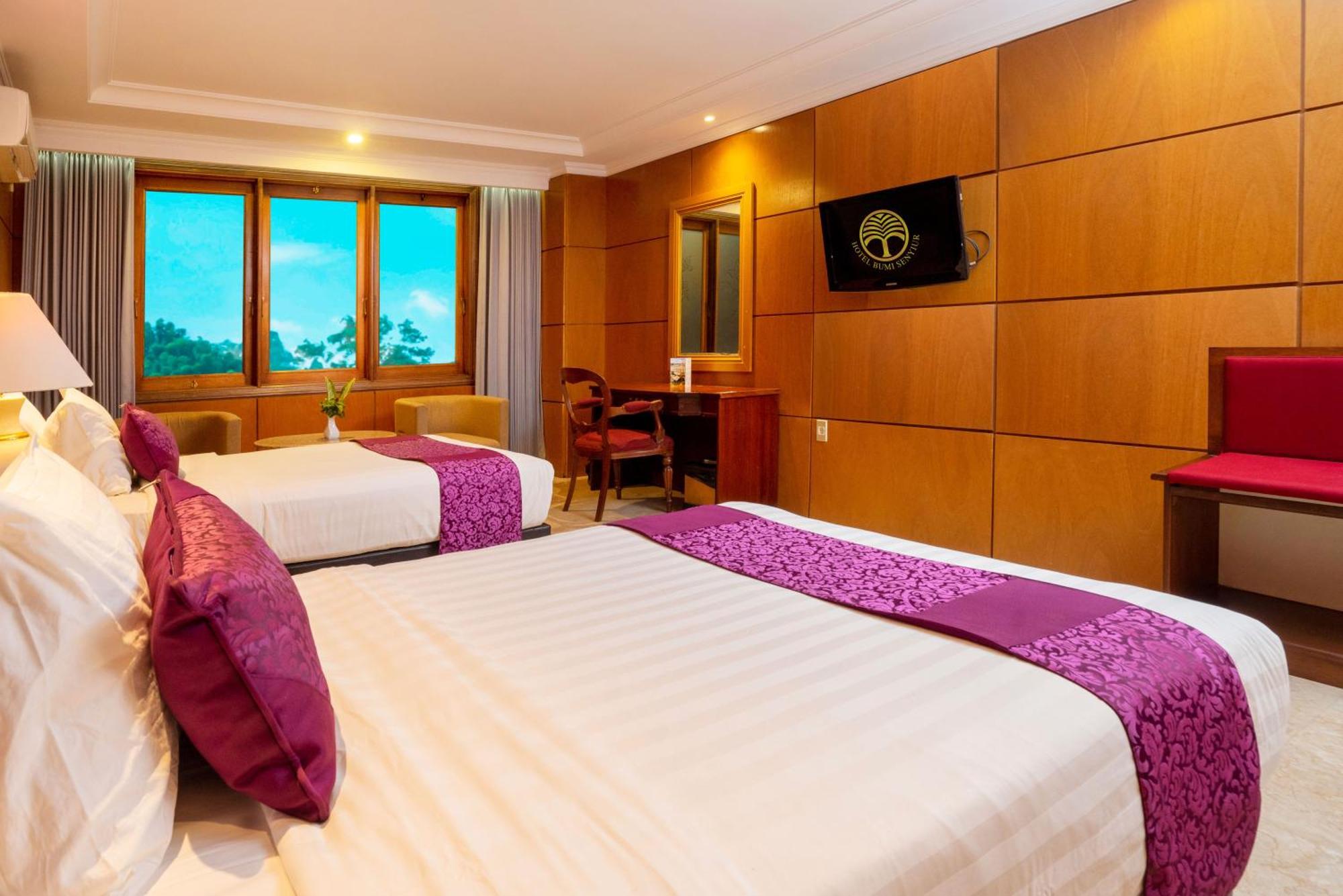 Hotel Bumi Senyiur サマリンダ エクステリア 写真